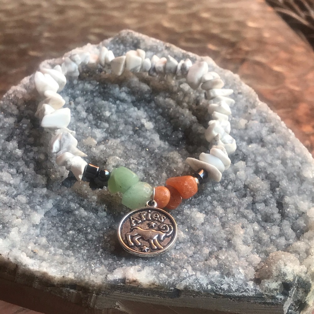 Aries howlite & aventurine stretch bracelet